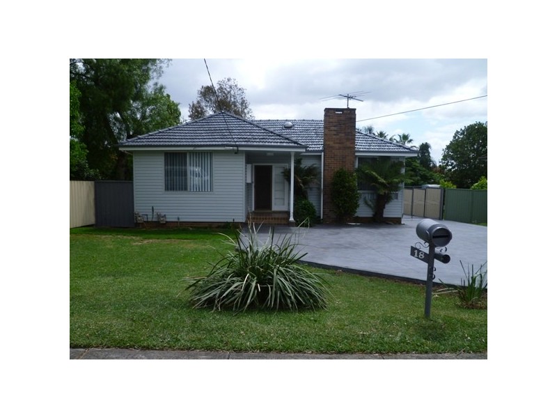 18 Tyalgum Avenue, Panania NSW 2213