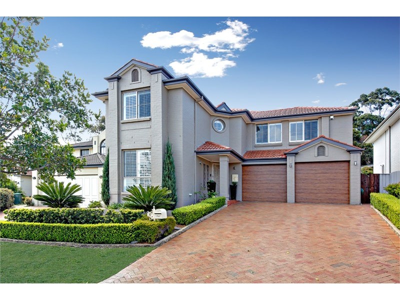10 Eucalyptus Court, Picnic Point NSW 2213