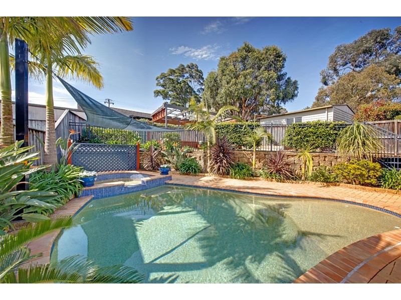 10 Eucalyptus Court, Picnic Point NSW 2213