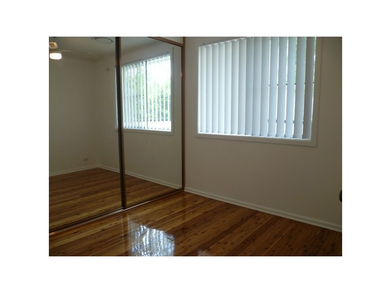 18 Tyalgum Avenue, Panania NSW 2213