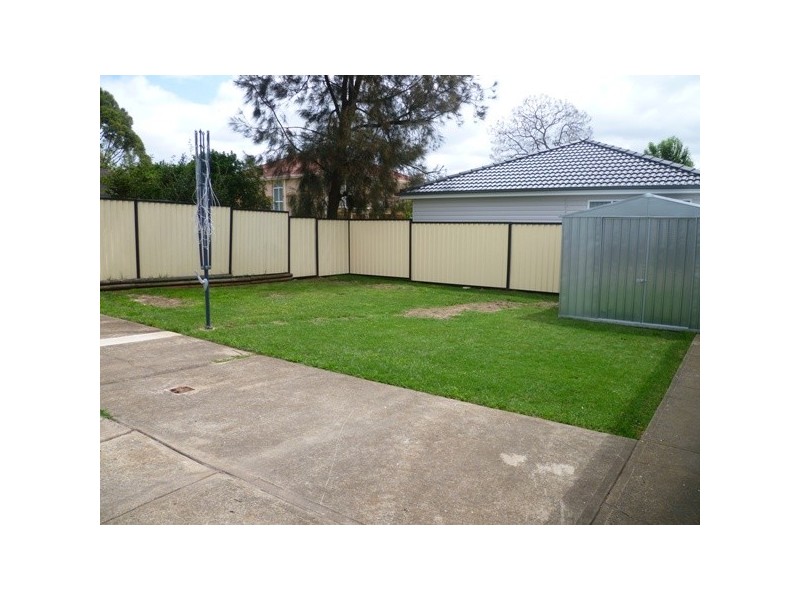 18 Tyalgum Avenue, Panania NSW 2213