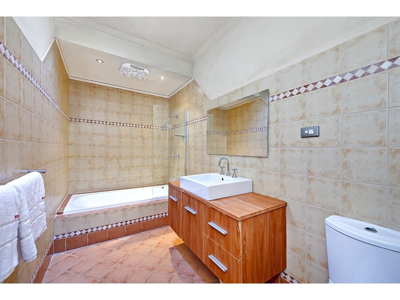13 Hodgkinson Crescent, Panania NSW 2213
