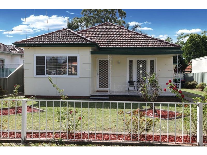 8 Kerrie Crescent, Panania NSW 2213