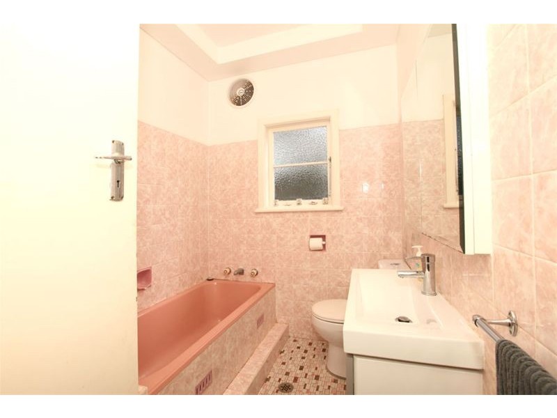 8 Kerrie Crescent, Panania NSW 2213