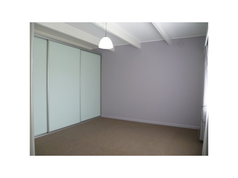 32 Doris Street, Picnic Point NSW 2213