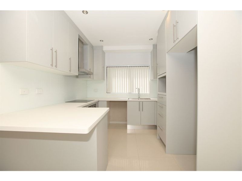 17  Burns Road, Picnic Point NSW 2213