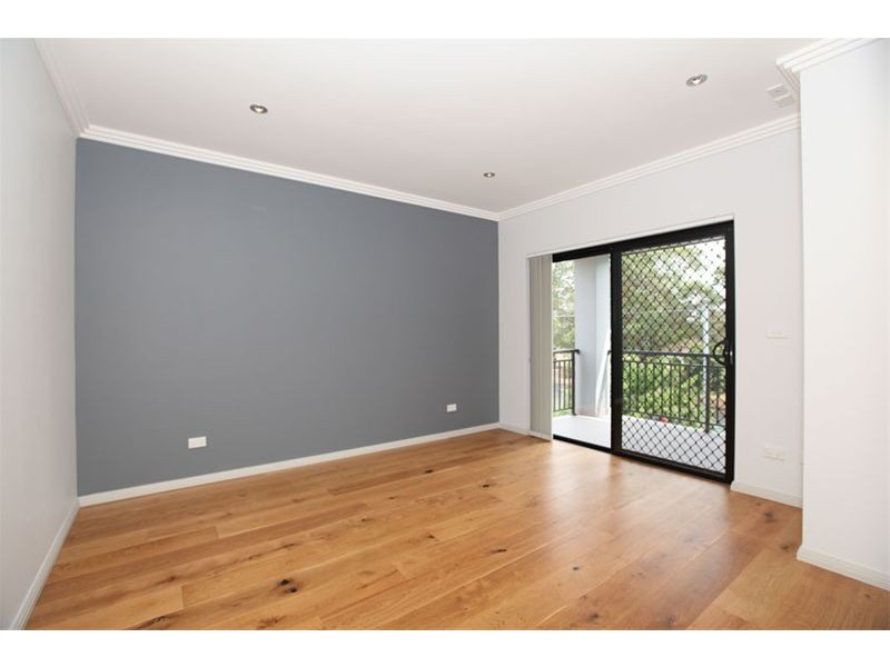 17  Burns Road, Picnic Point NSW 2213