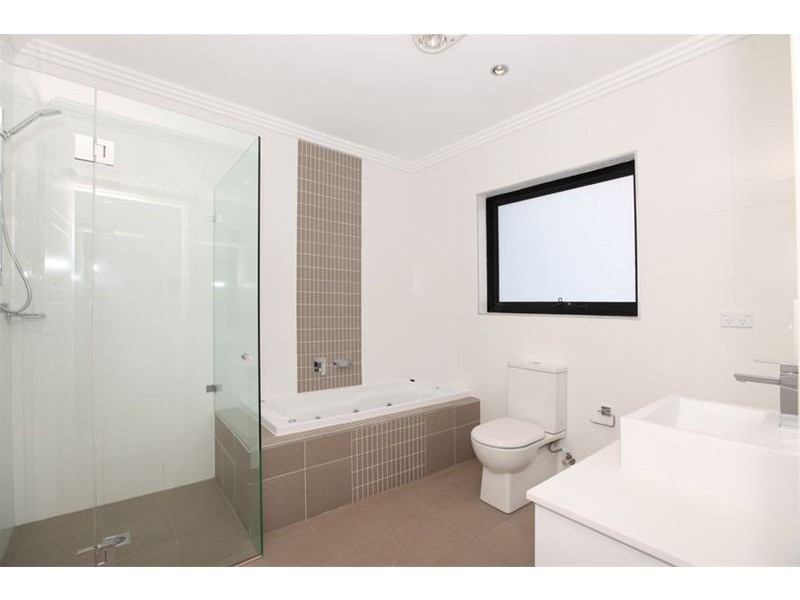 17A Burns Road, Picnic Point NSW 2213