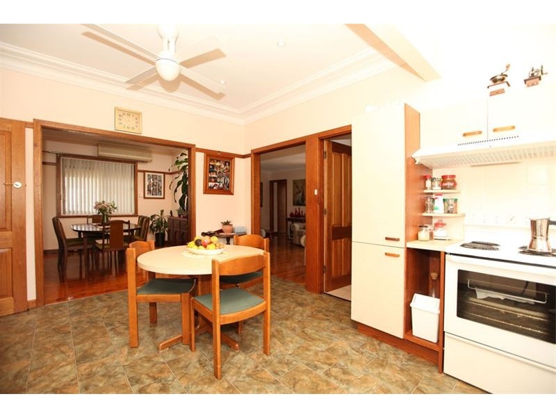 24 Burns Road, Picnic Point NSW 2213