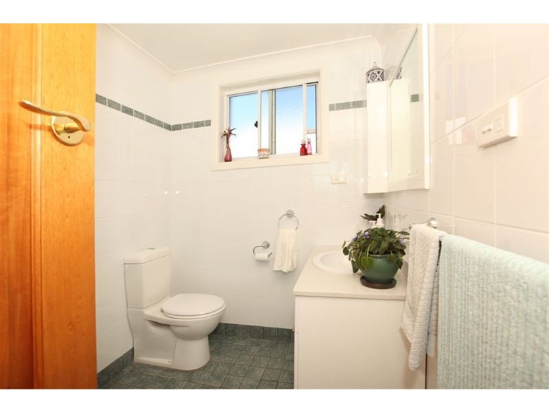 24 Burns Road, Picnic Point NSW 2213