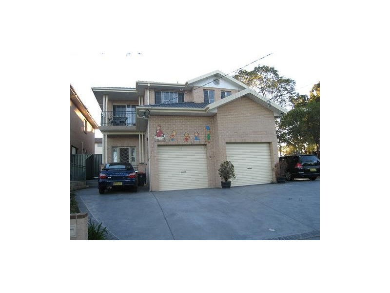 2d Roslyn Avenue, Panania NSW 2213