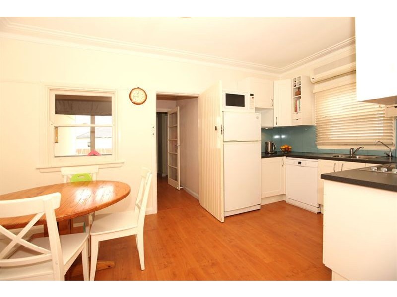 20 Rowland St, Revesby NSW 2212