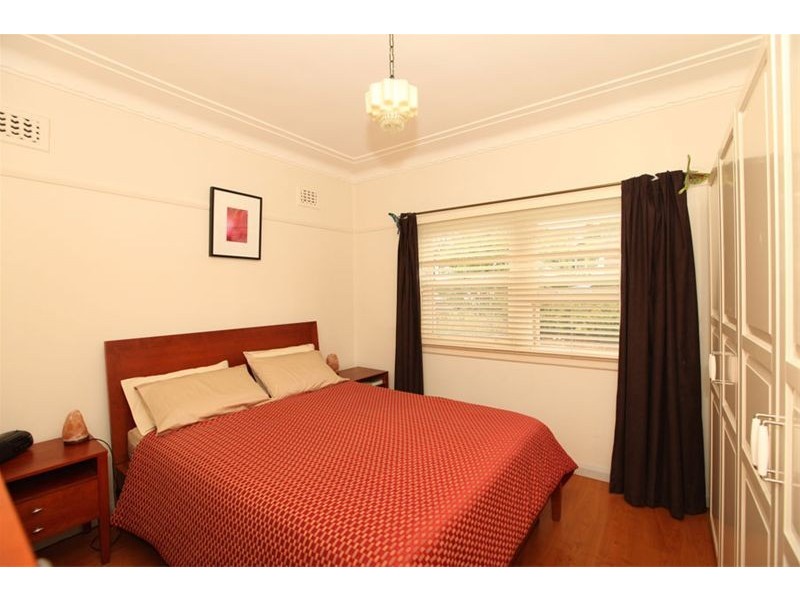 20 Rowland St, Revesby NSW 2212