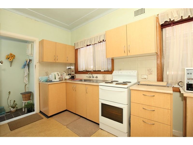 13 Eddie Avenue, Panania NSW 2213