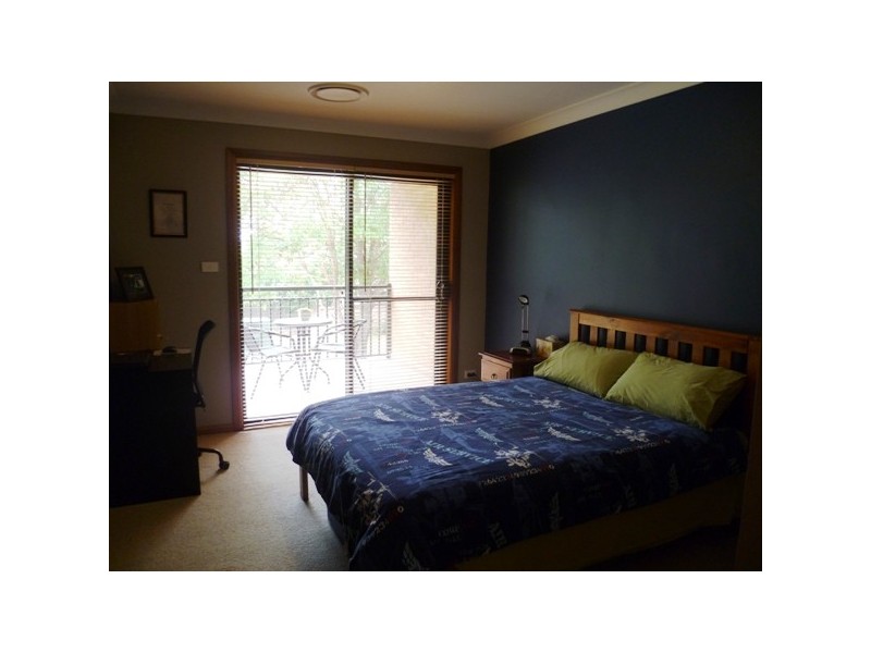 16 Bracher Street, East Hills NSW 2213