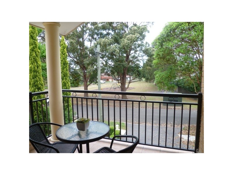 16 Bracher Street, East Hills NSW 2213