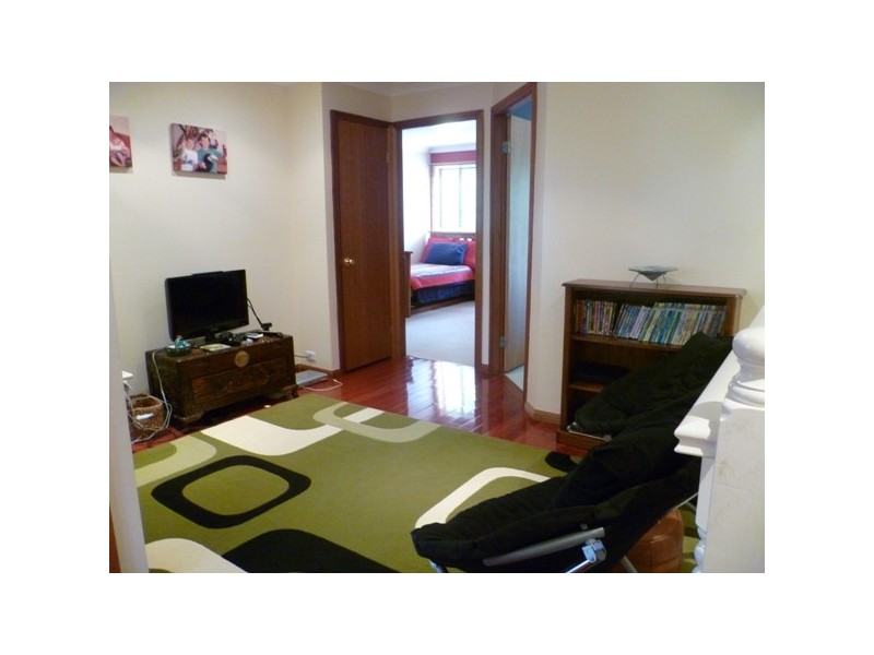 16 Bracher Street, East Hills NSW 2213