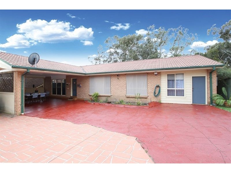 829D Henry Lawson Drive, Picnic Point NSW 2213