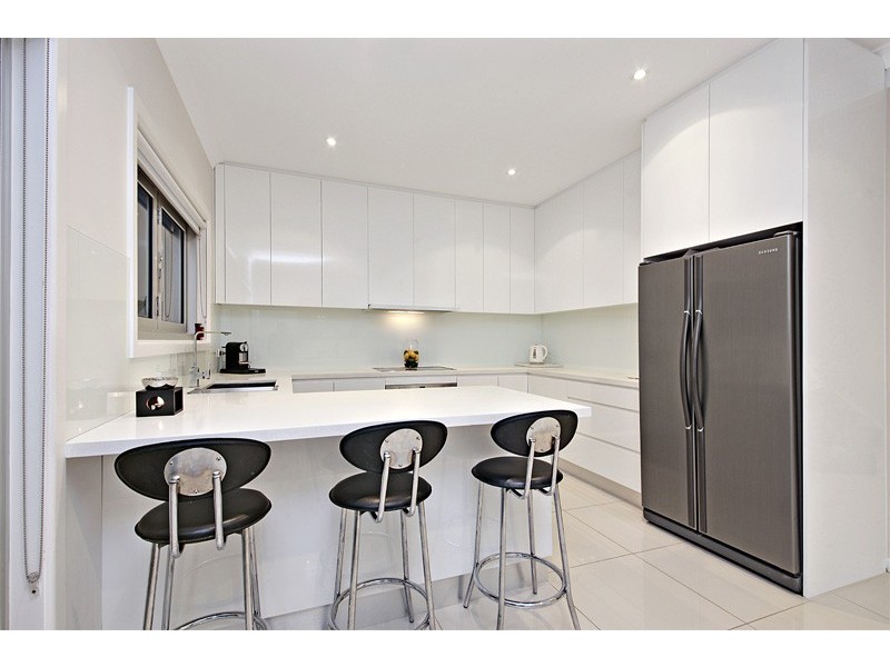 15 Penrose Avenue, East Hills NSW 2213