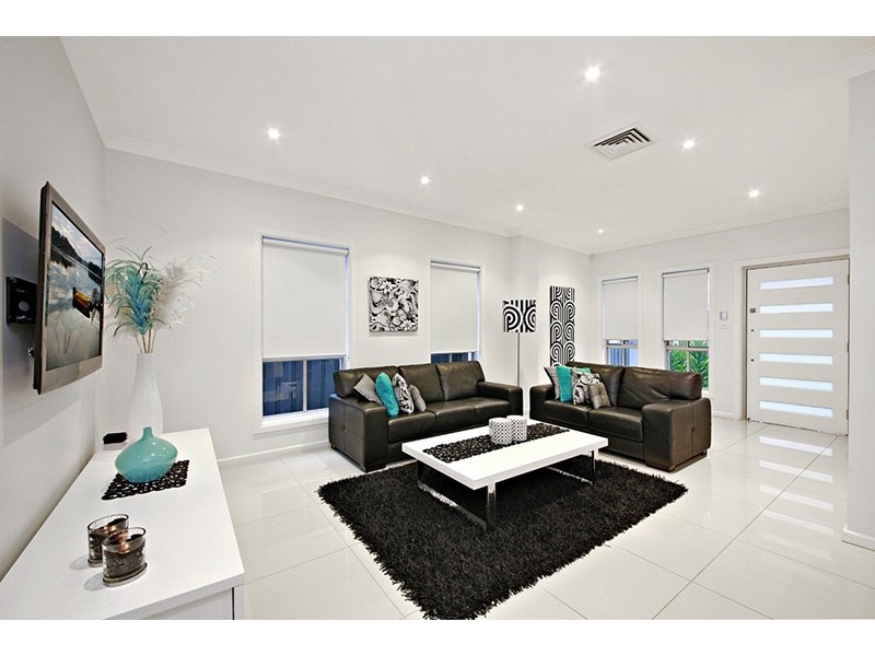 15 Penrose Avenue, East Hills NSW 2213