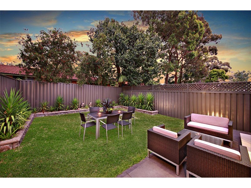 15 Penrose Avenue, East Hills NSW 2213