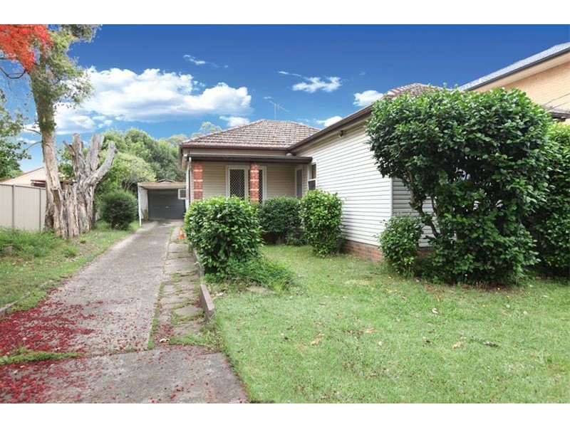 136 Tompson Road, Panania NSW 2213