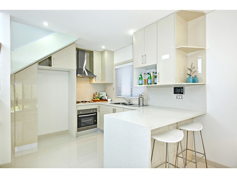 4 Joyce Avenue, Picnic Point NSW 2213