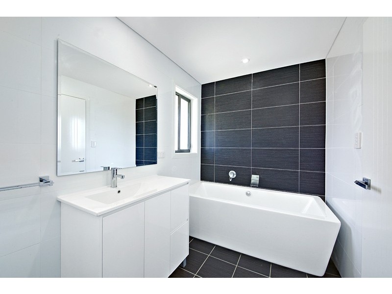 4 Joyce Avenue, Picnic Point NSW 2213