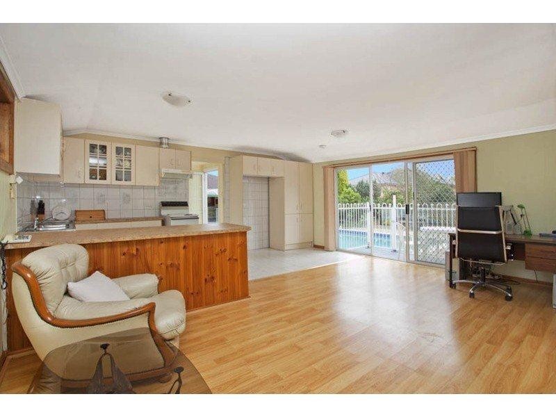 14A Burbank Avenue, East Hills NSW 2213