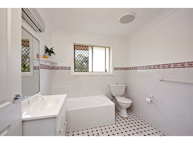 1/13 Kinross Avenue, Revesby NSW 2212