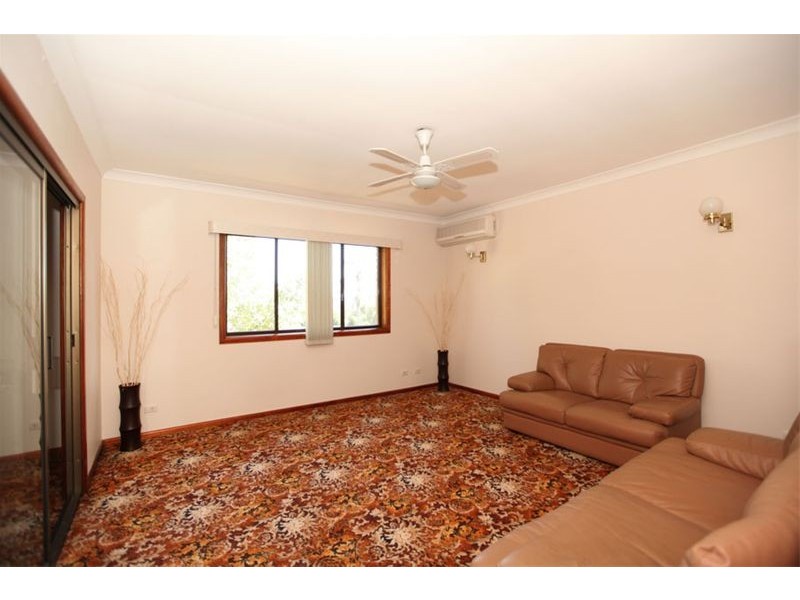 169 Davies Road, Padstow NSW 2211