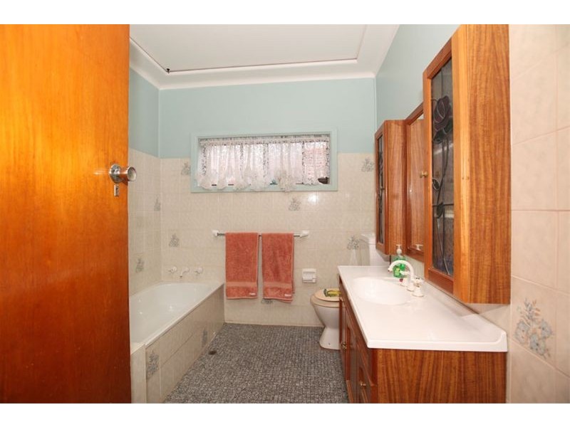 37 Ellesmere Street, Panania NSW 2213