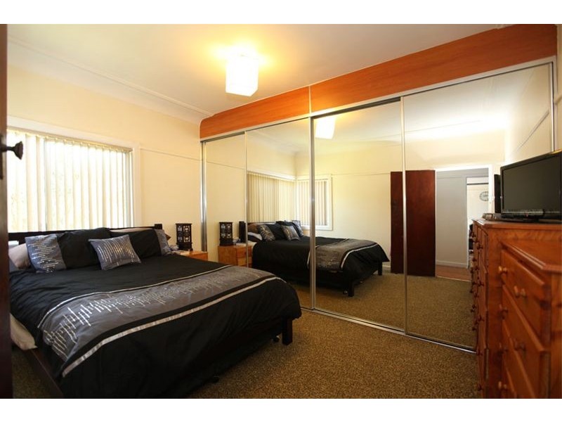 33 Richard Street, Panania NSW 2213