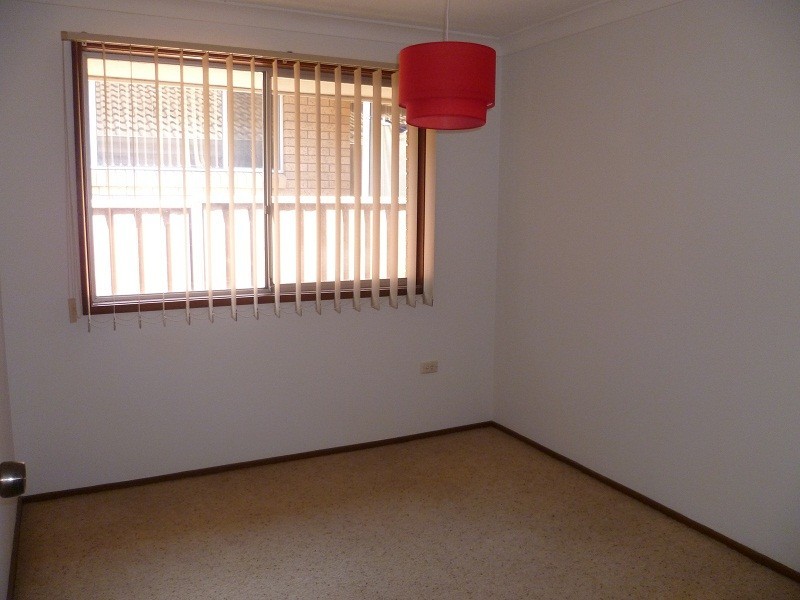 10 Ganmain Crescent, Milperra NSW 2214