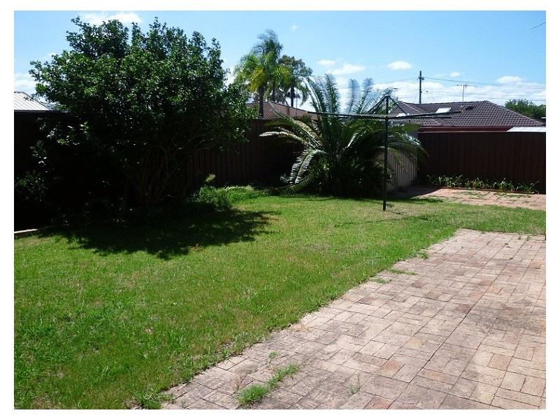 10 Ganmain Crescent, Milperra NSW 2214