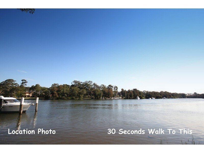 14 Burbank Ave, East Hills NSW 2213