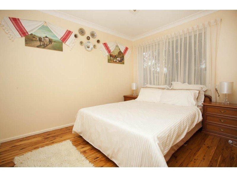 14 Burbank Ave, East Hills NSW 2213