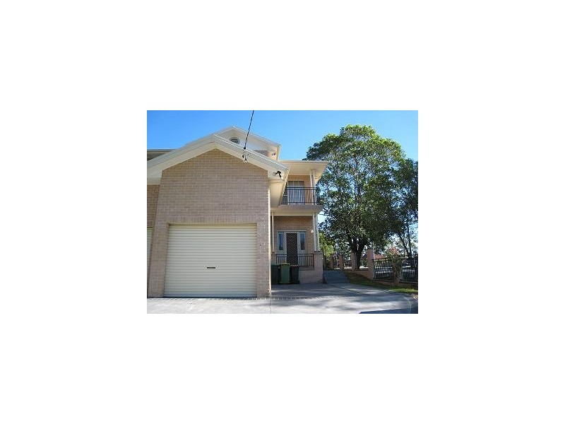 2c Roslyn Avenue, Panania NSW 2213