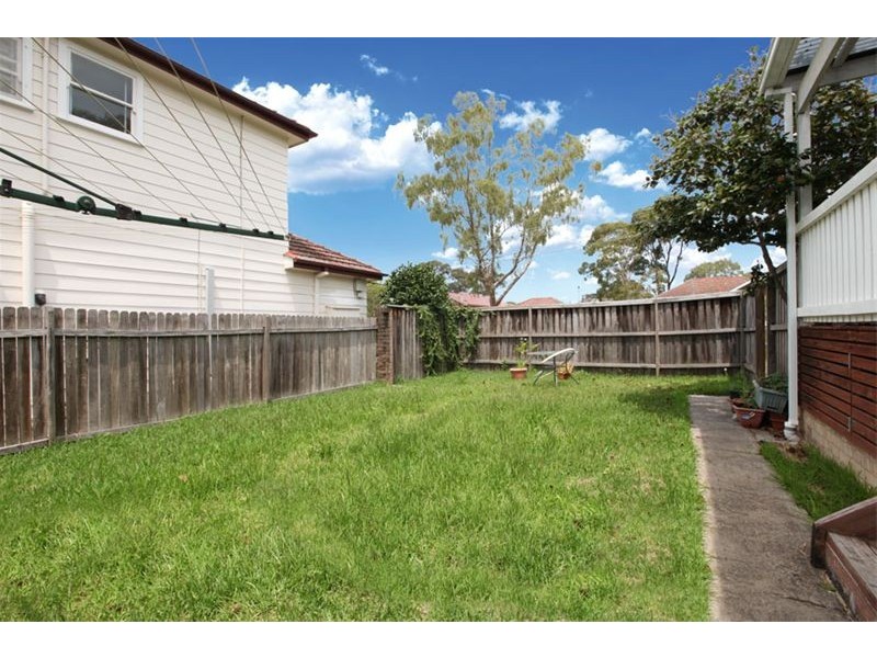 16 Paul Street, Panania NSW 2213