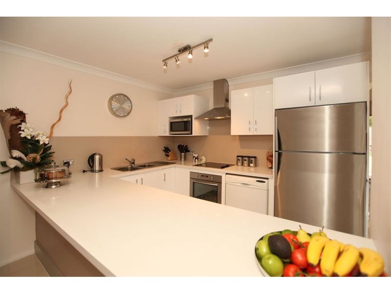 1/825 Henry Lawson Drive, Picnic Point NSW 2213