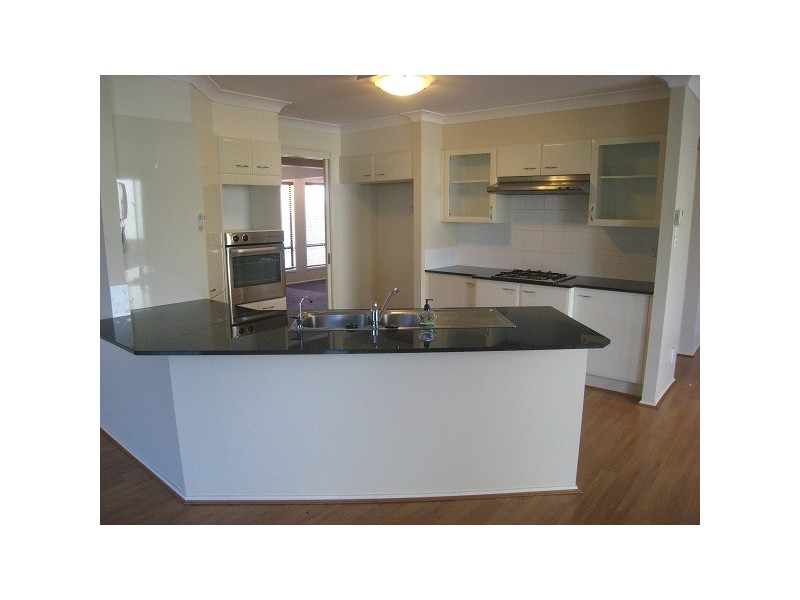 22 Hovea Court, Voyager Point NSW 2172