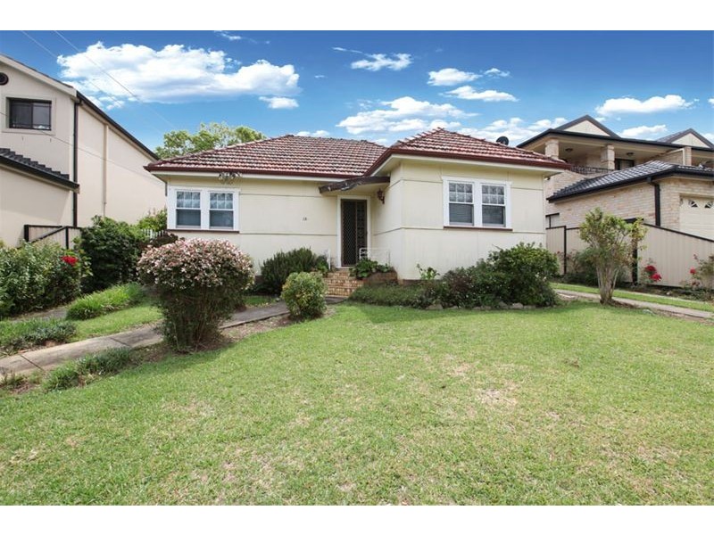 18 Ferndale Road, Revesby NSW 2212