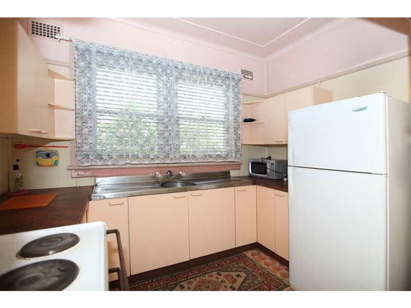 18 Ferndale Road, Revesby NSW 2212