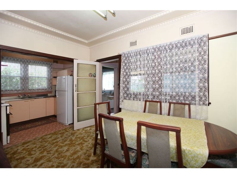 18 Ferndale Road, Revesby NSW 2212