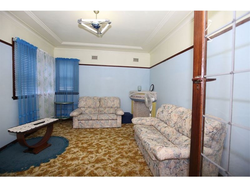 18 Ferndale Road, Revesby NSW 2212