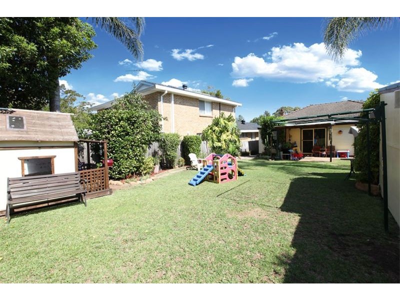 33 Richard Street, Panania NSW 2213