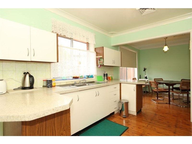 1 Banks Street, Padstow NSW 2211