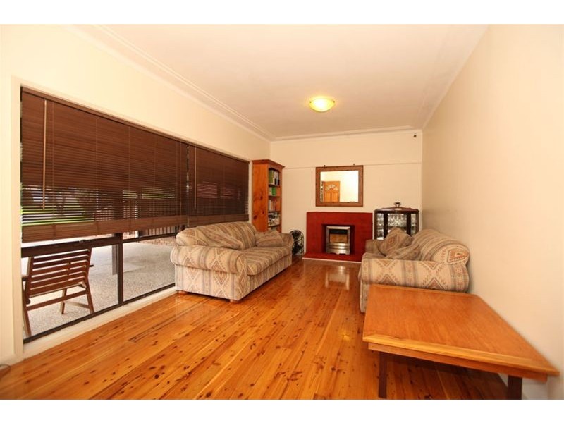 7 Ogilvie Street, East Hills NSW 2213