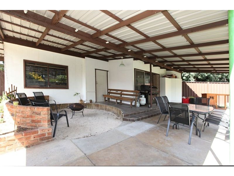 7 Ogilvie Street, East Hills NSW 2213