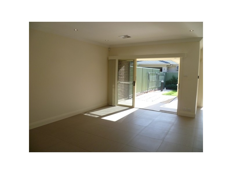 88 Victor Avenue, Picnic Point NSW 2213